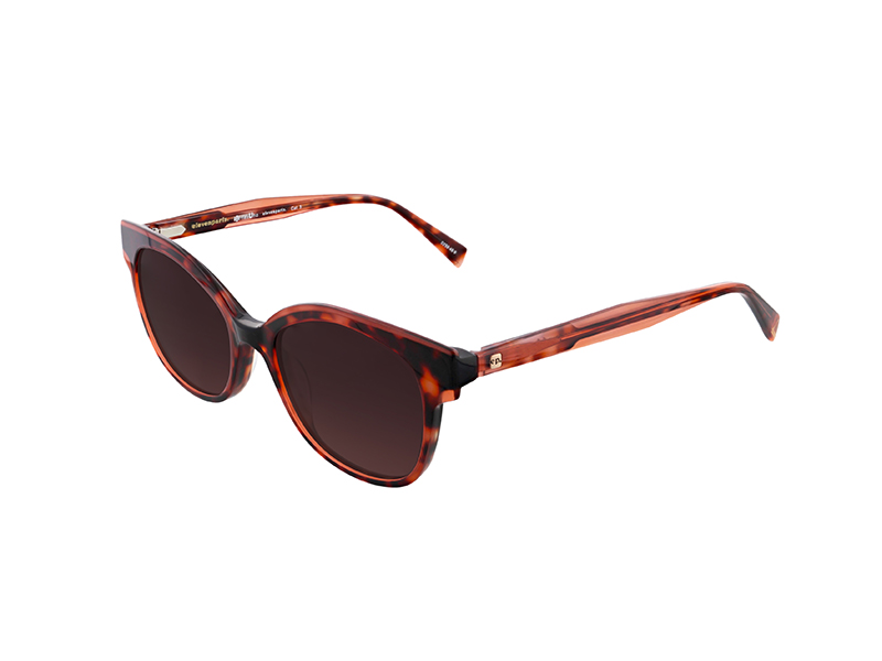 ElevenParis EPAS057 Dominante Rouge 52-18