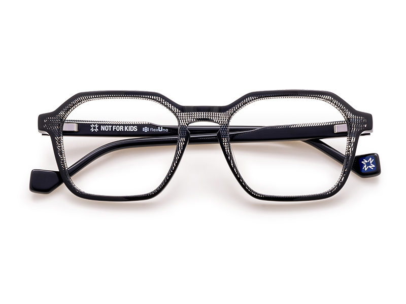 Not For Kids NKAA011 Dominante Noir 47-18