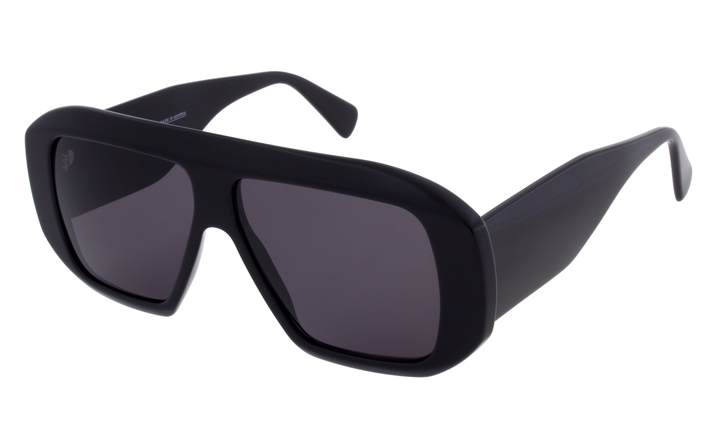 LARC_01_side.jpg LARC 01 side