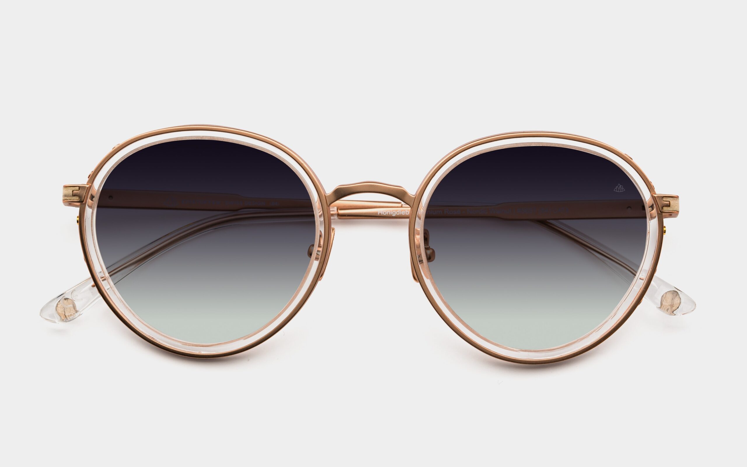 2024_09_honigdieb_5857_975_3600.landscape-scaled