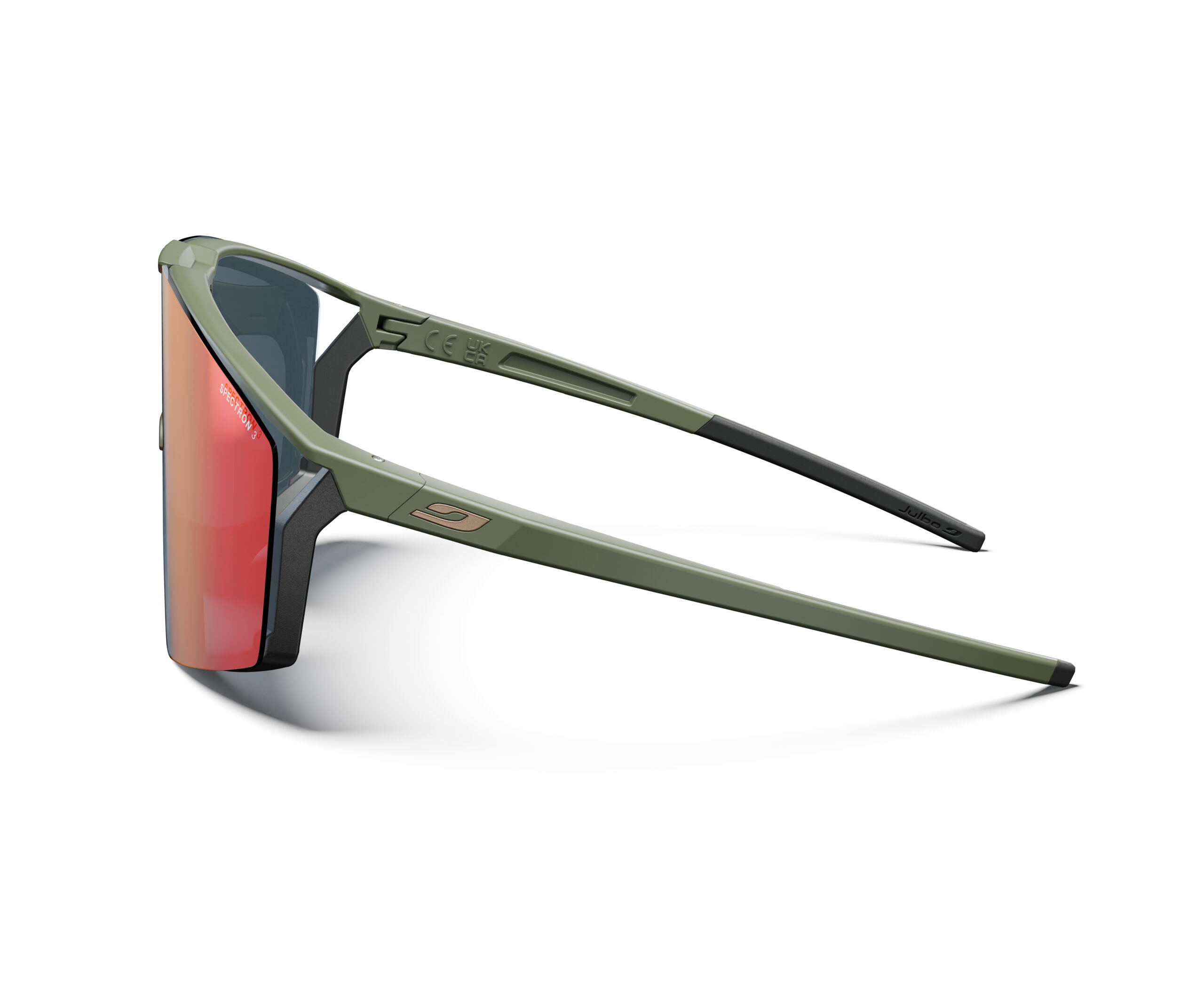 2025_03_edge_J5621145_side-scaled