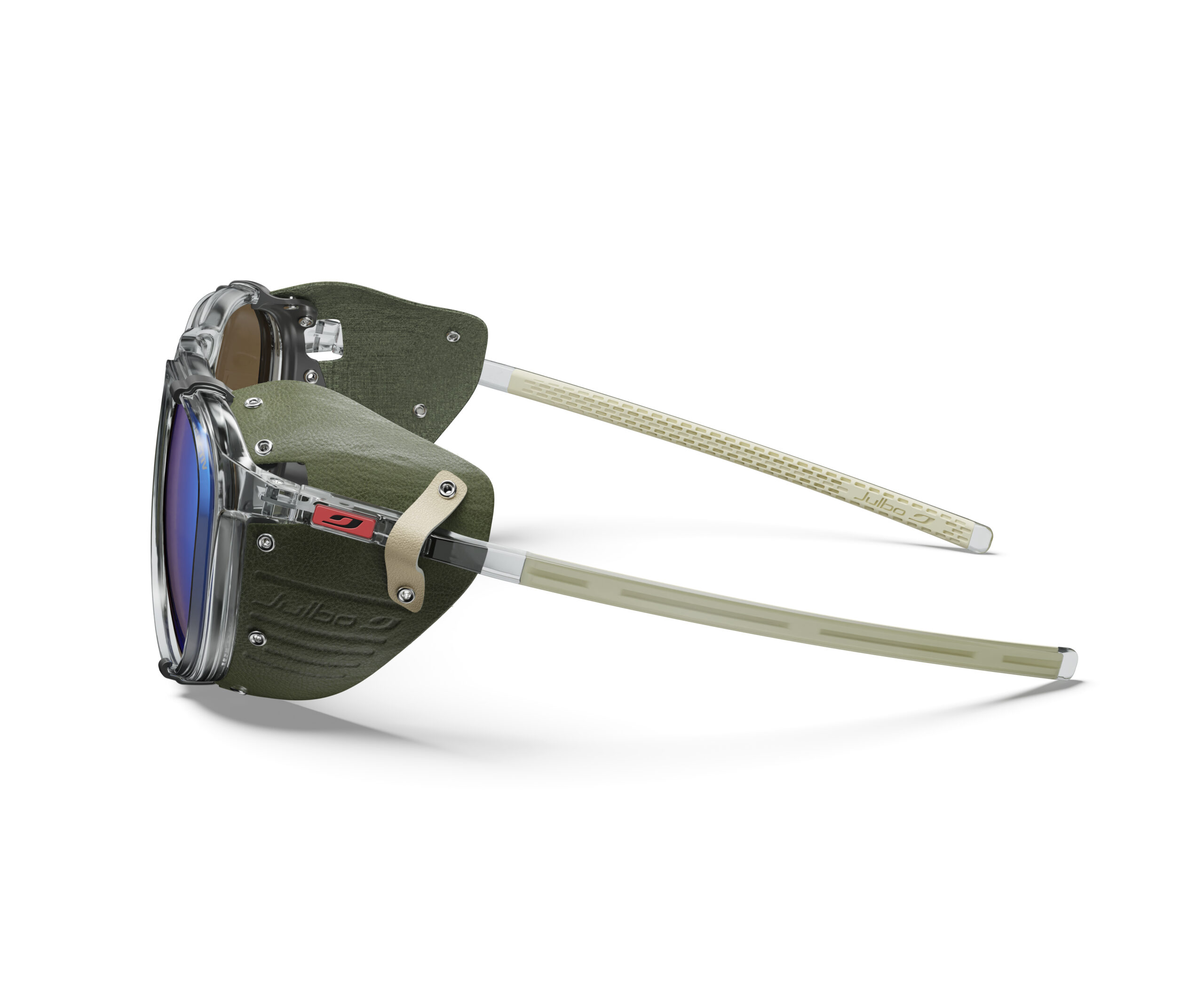 2025_03_millenium_J5773620_side-scaled