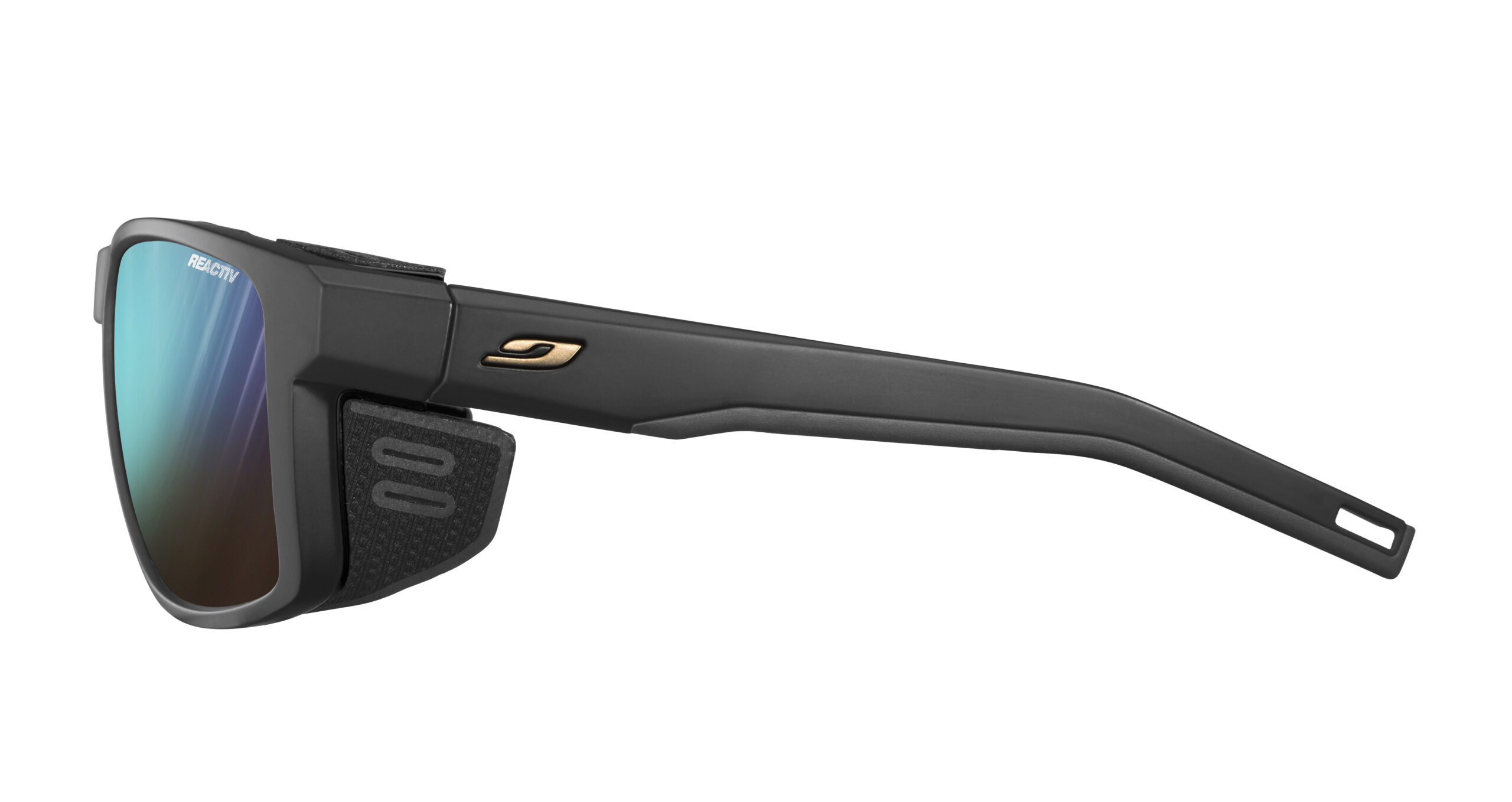 2025_03_shield_J5063614_side-scaled