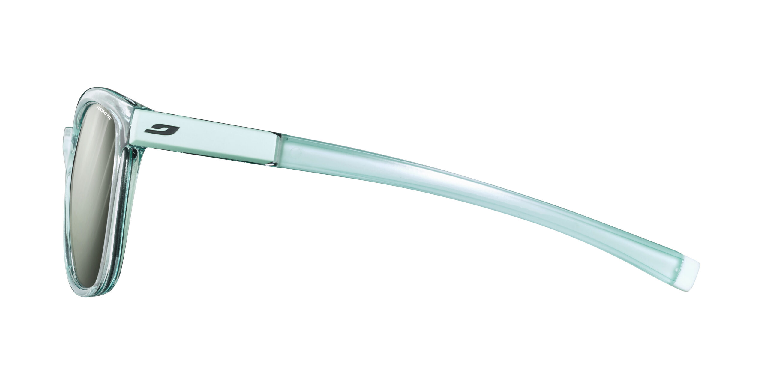 2025_03_spark_J5297812_side-scaled