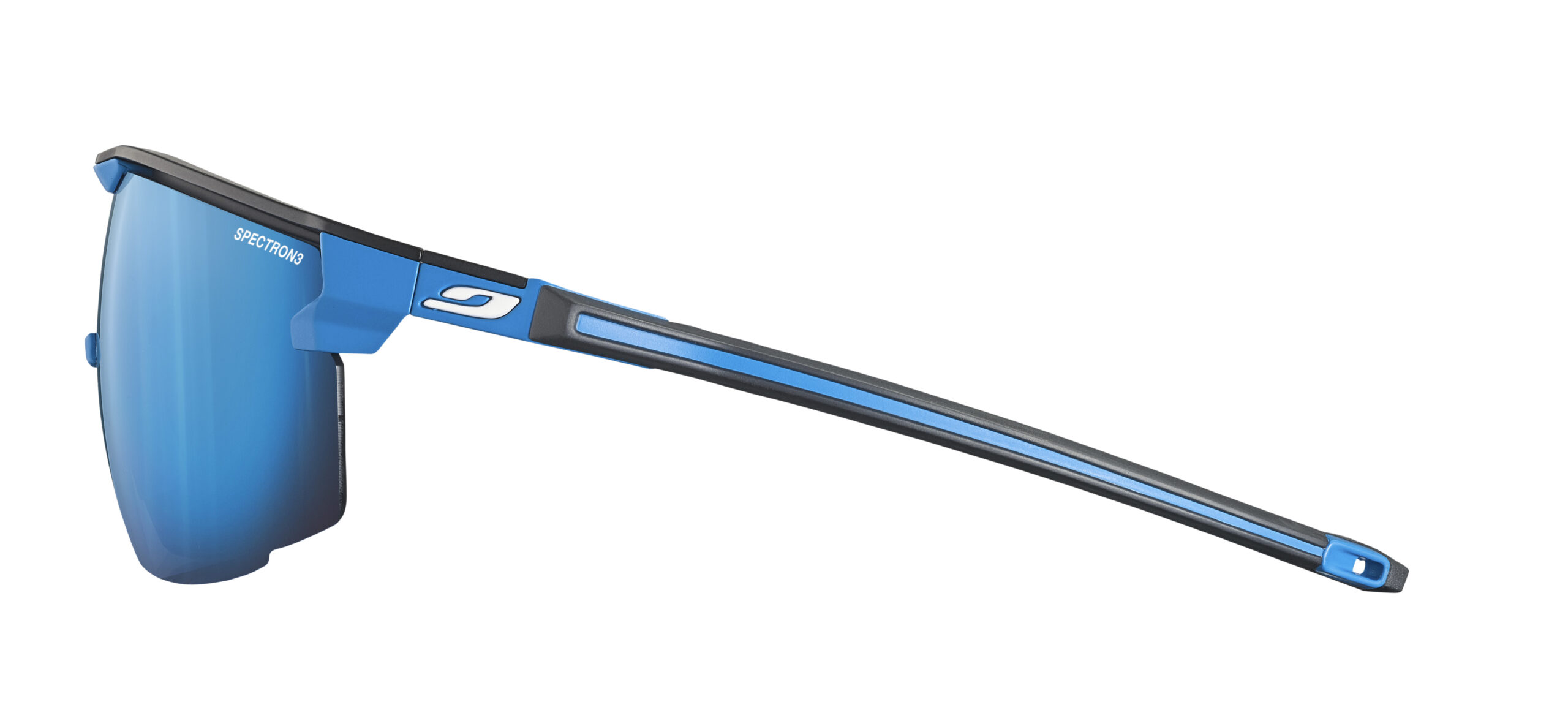 2025_03_ultimate_J5461132_side-scaled