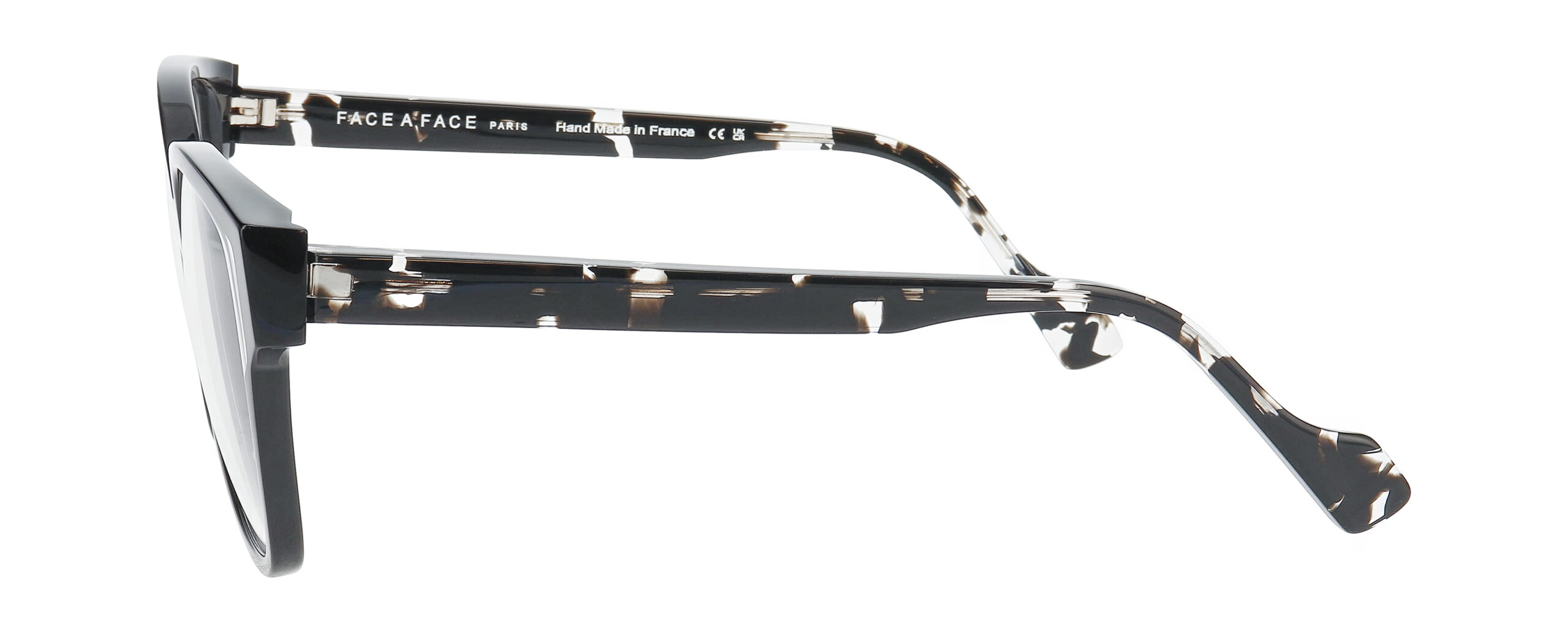 2025_04_FaceAFace_DIDOT-2_COL_100_90_5713252599714-1-scaled