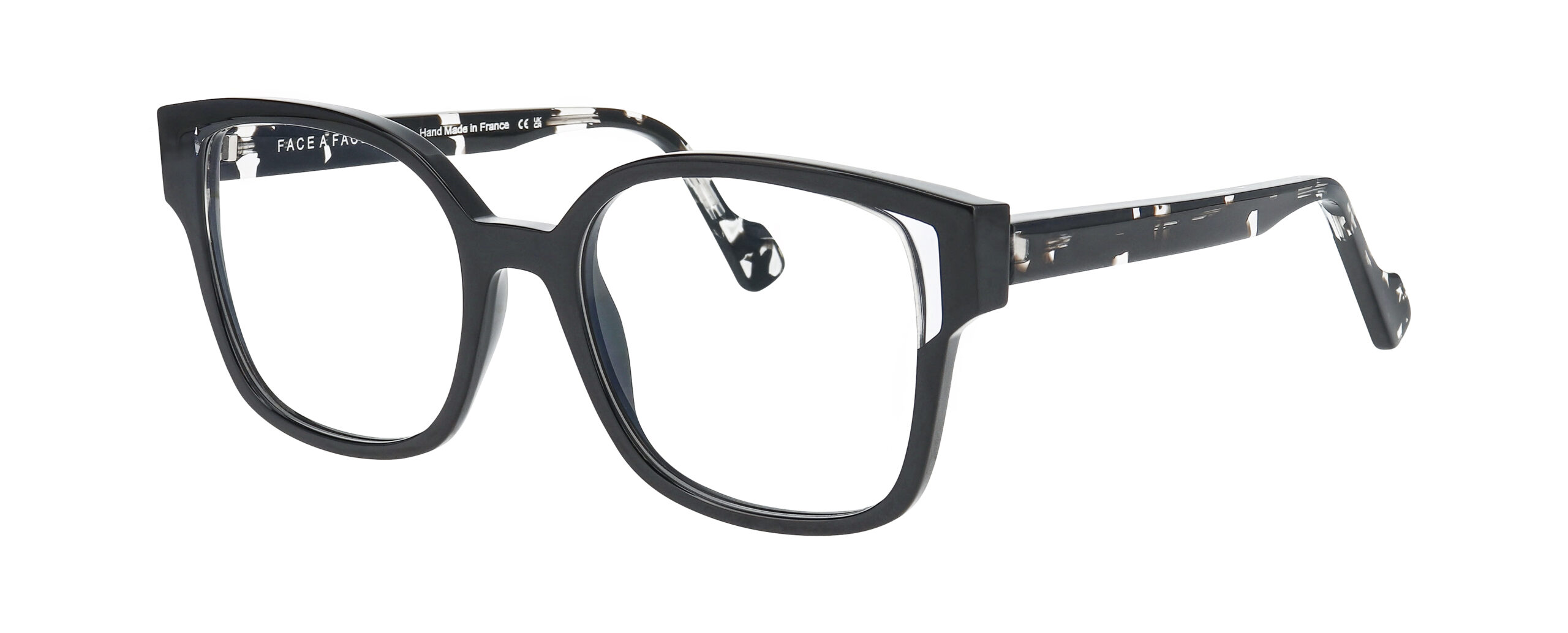 2025_04_FaceAFace_DIDOT-2_COL_100_Side_5713252599714-1-scaled