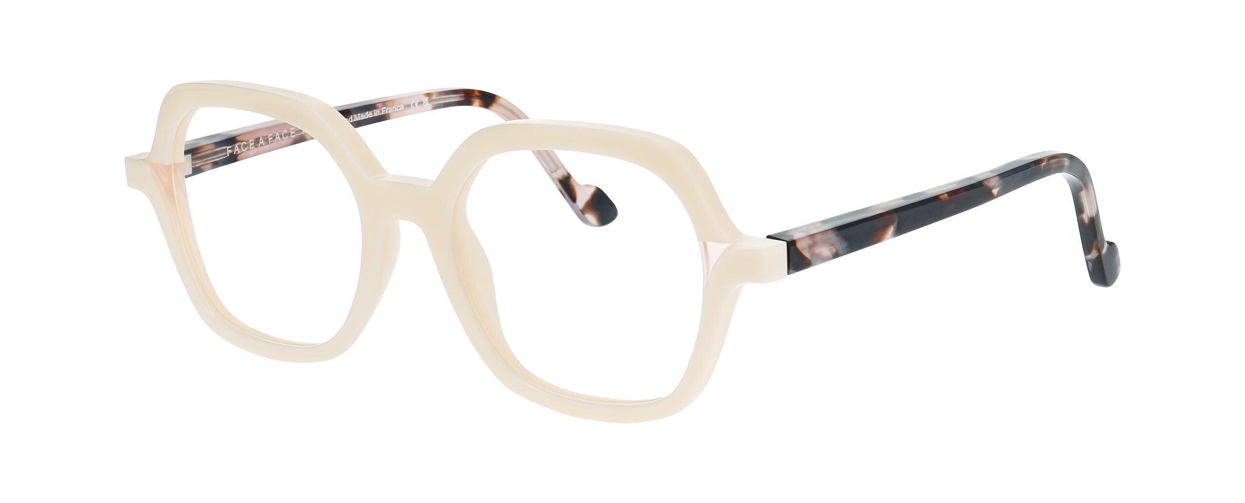 2025_04_FaceAFace_ORBORN-2_COL_2004_Side_5713252583416-1-scaled 2025_04_FaceAFace_ORBORN-2_COL_2004_Side_5713252583416-1-scaled