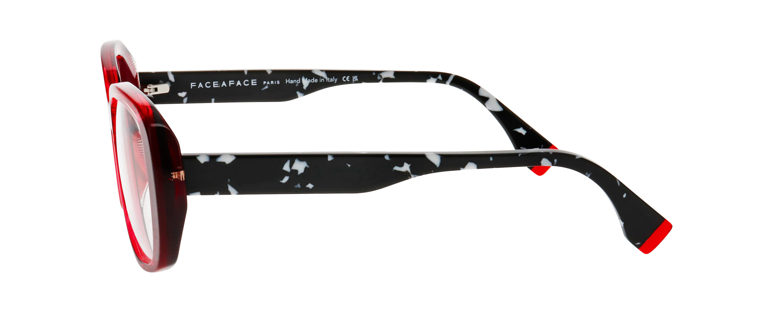 2025_04_FaceAFace_PLEATS-2_COL_8256_90_5713252515301-1-scaled