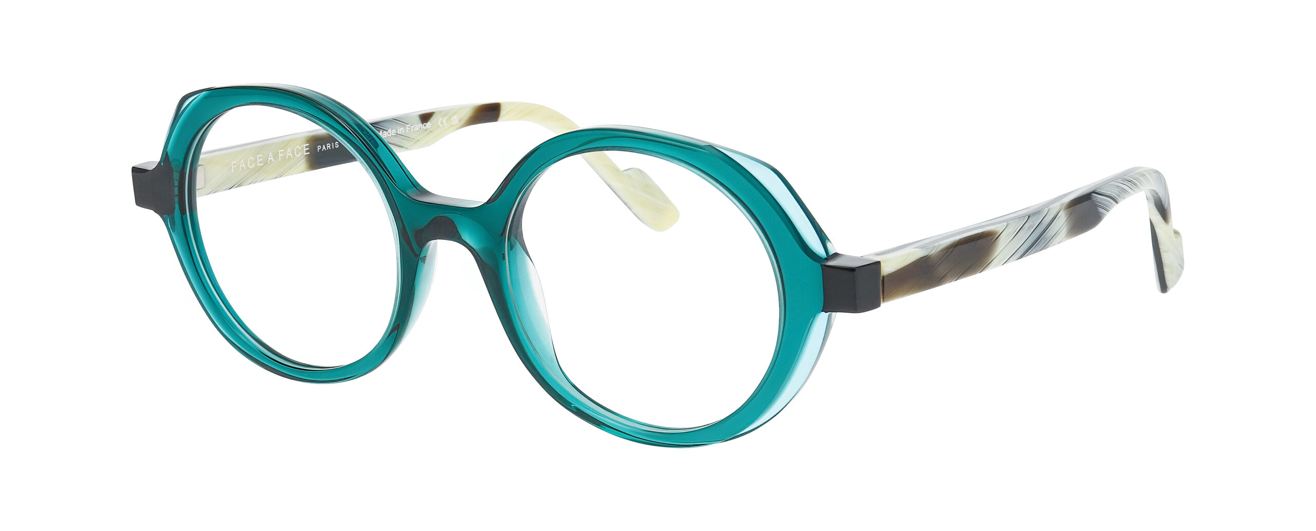 2025_04_FaceAFace_TINGE-1_COL_2045_Side_5713252601837-1-scaled