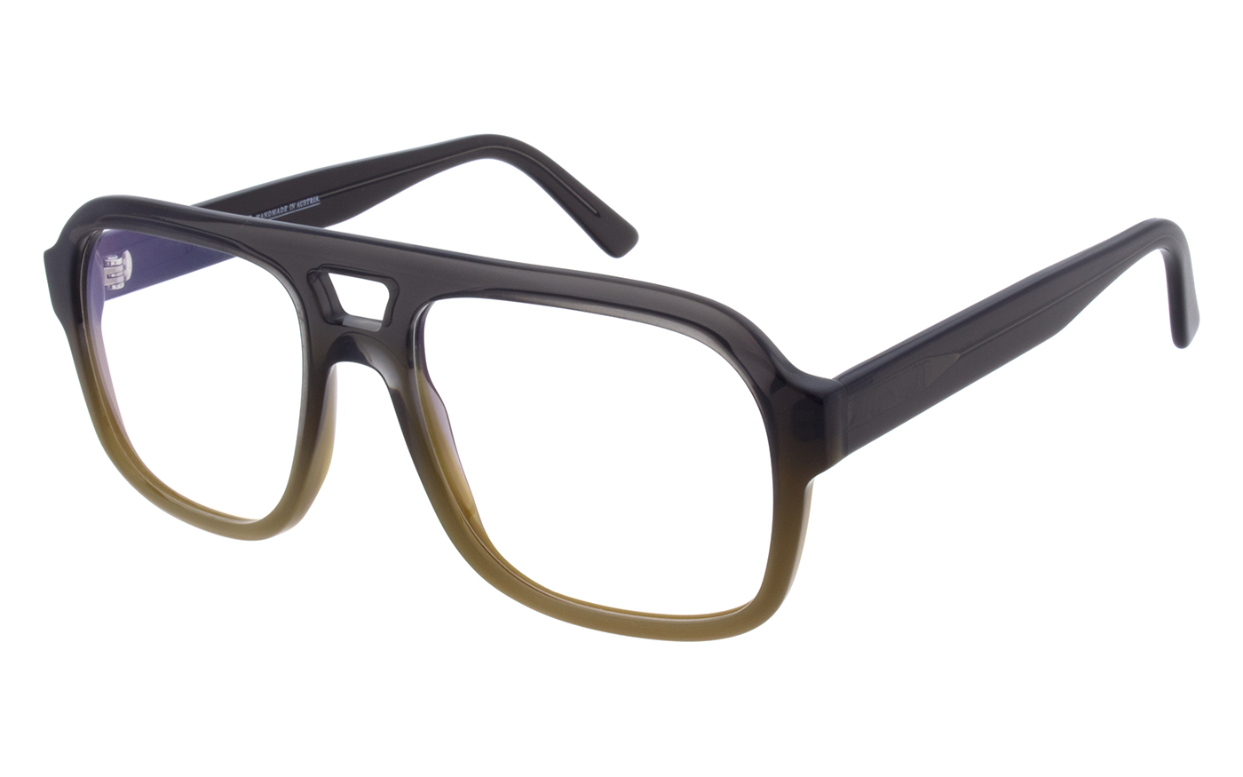 2025_07_4628_03_side