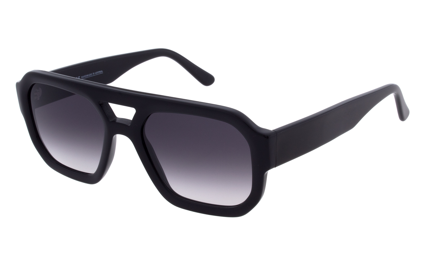 2025_07_DAN_01_side 2025_07_DAN_01_side