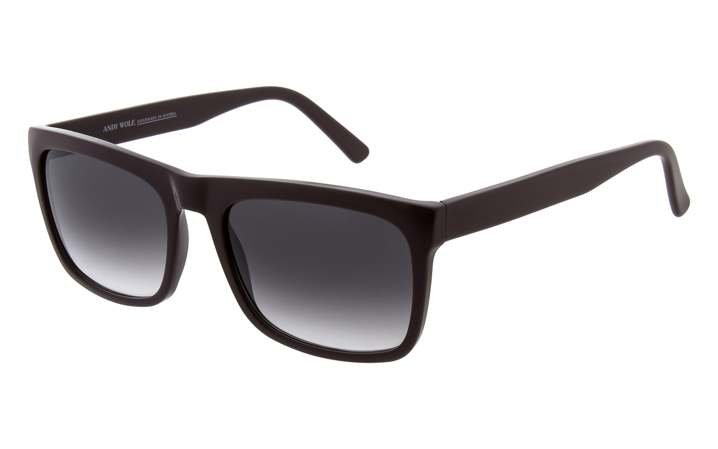 2025_07_MARIO_04_side