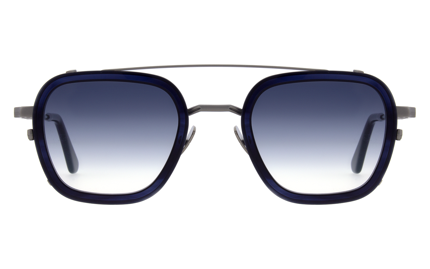AW-AW11-CLIP_09_480_2